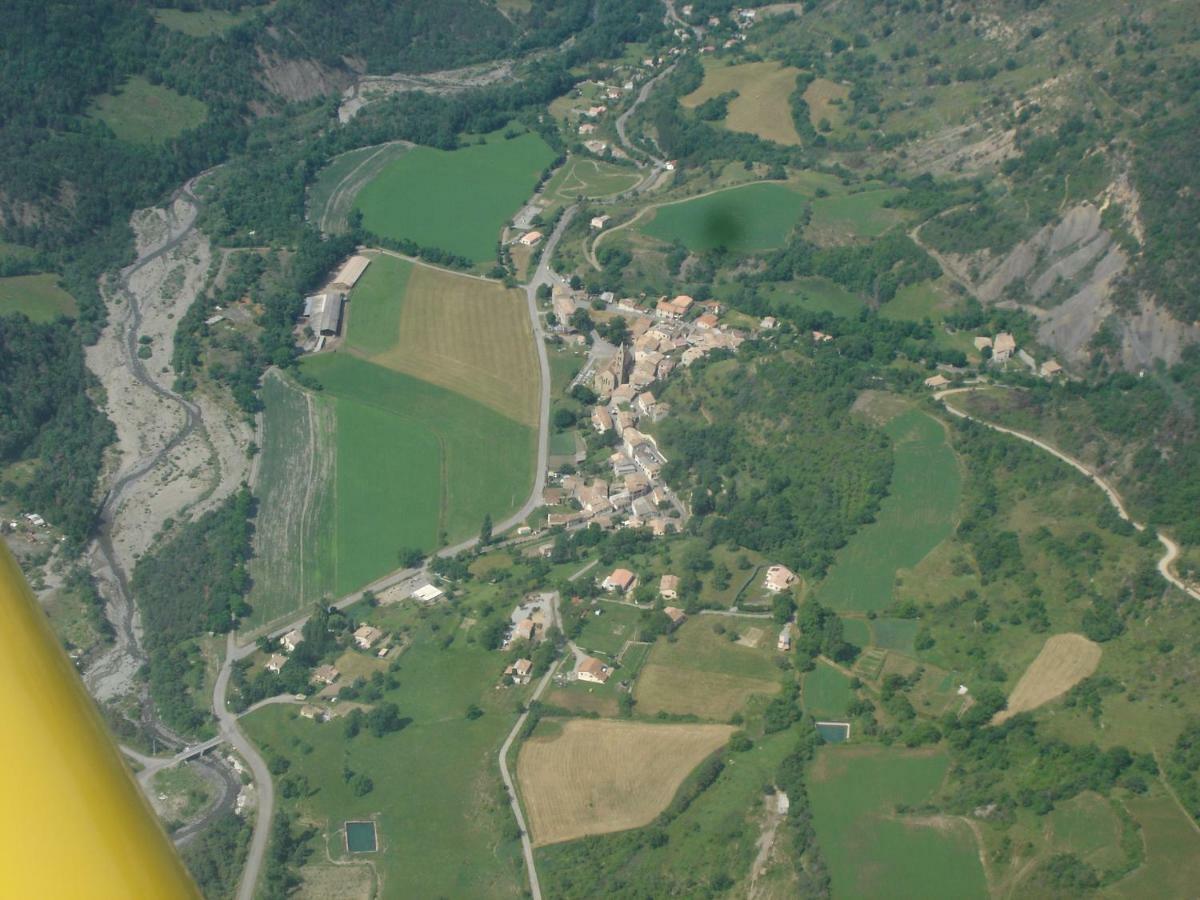 Comme Chez Vous Villa Bayons Dış mekan fotoğraf